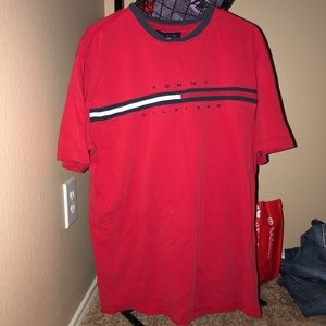 Vintage Tommy Hilfiger tshirt